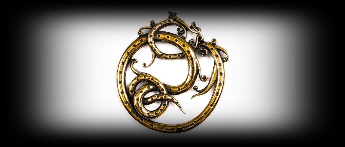 Стилизованное изображение змея Ермунганд